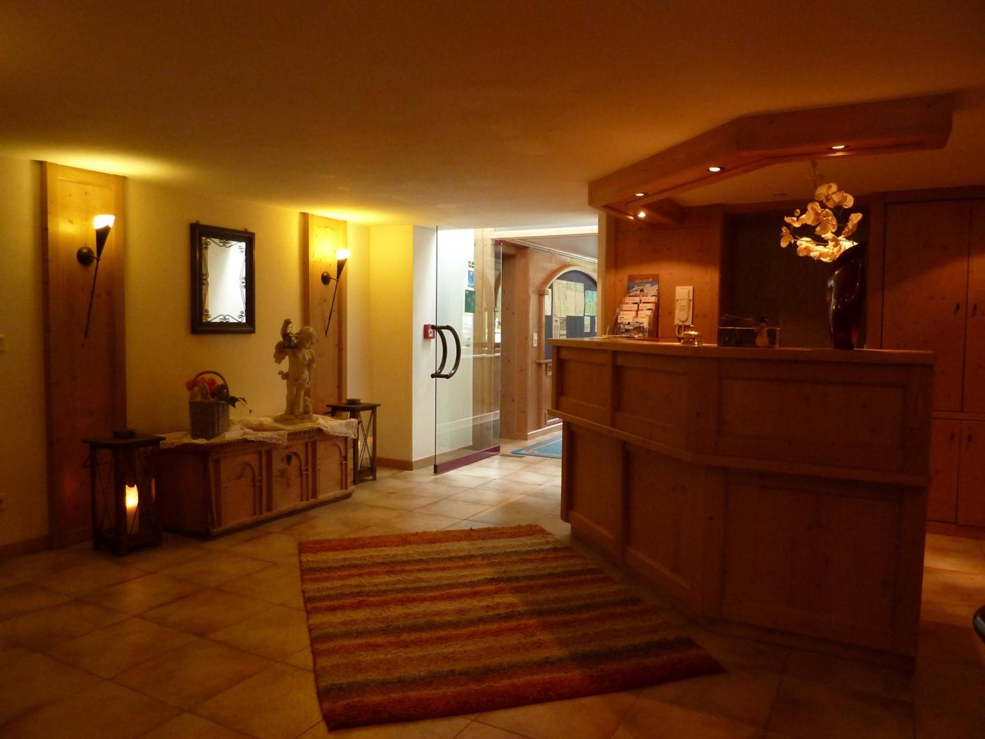 Hotel Garni Hainbacherhof Sölden Exteriör bild