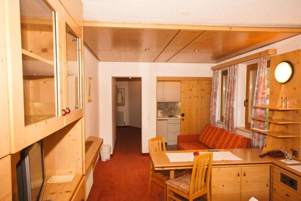 Hotel Garni Hainbacherhof Sölden Rum bild