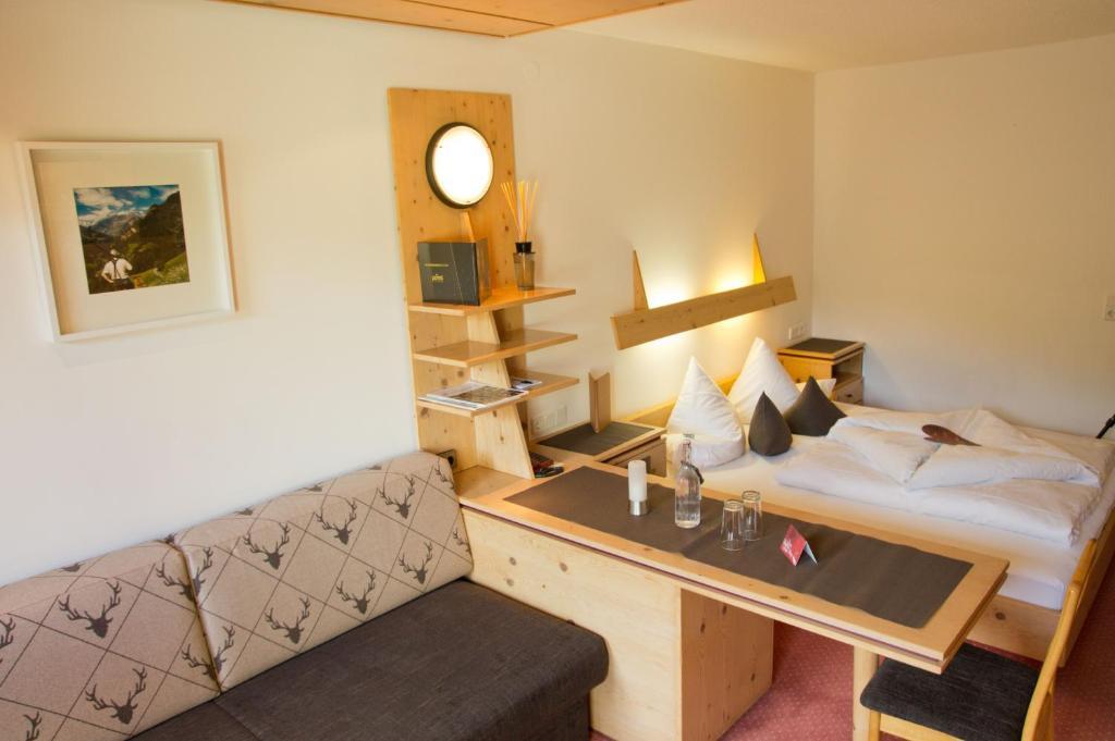Hotel Garni Hainbacherhof Sölden Rum bild