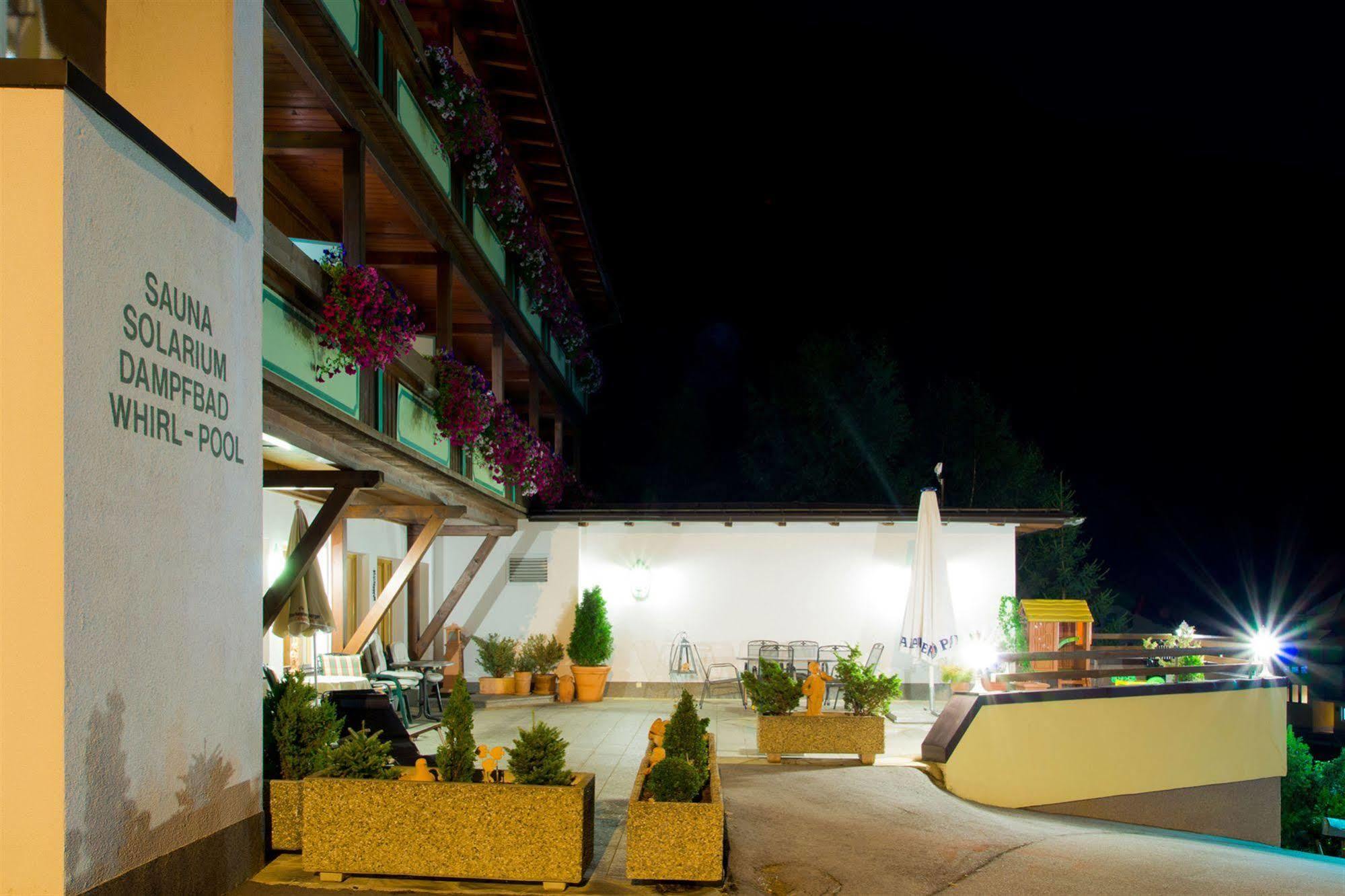 Hotel Garni Hainbacherhof Sölden Exteriör bild